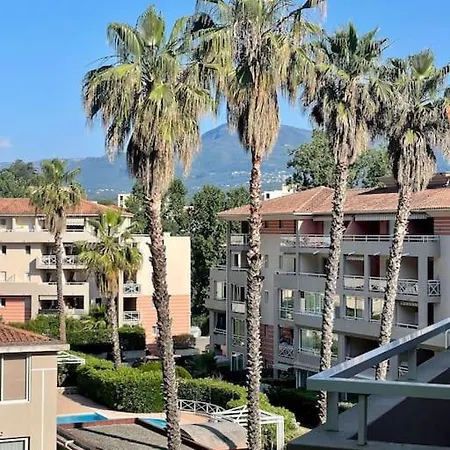 Apartment T2 Moderne Avec Piscine, Tennis Et Garage *