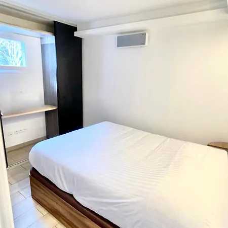 T2 Moderne Avec Piscine, Tennis Et Garage 아파트 *